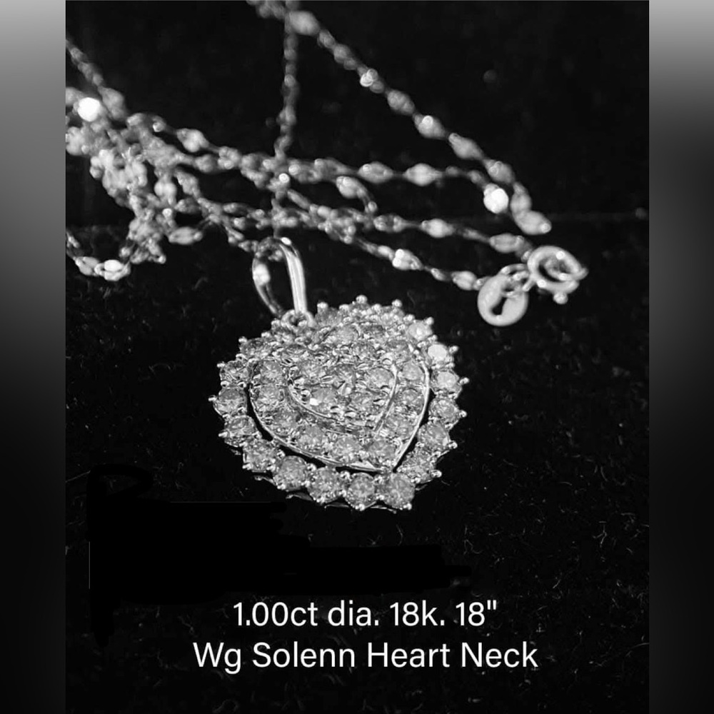 18k White Gold Heart Necklace with Diamonds 1ct